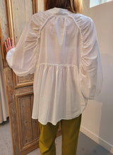 Charger l&#39;image dans la galerie, Chemise oversize blanc  écru  camel
