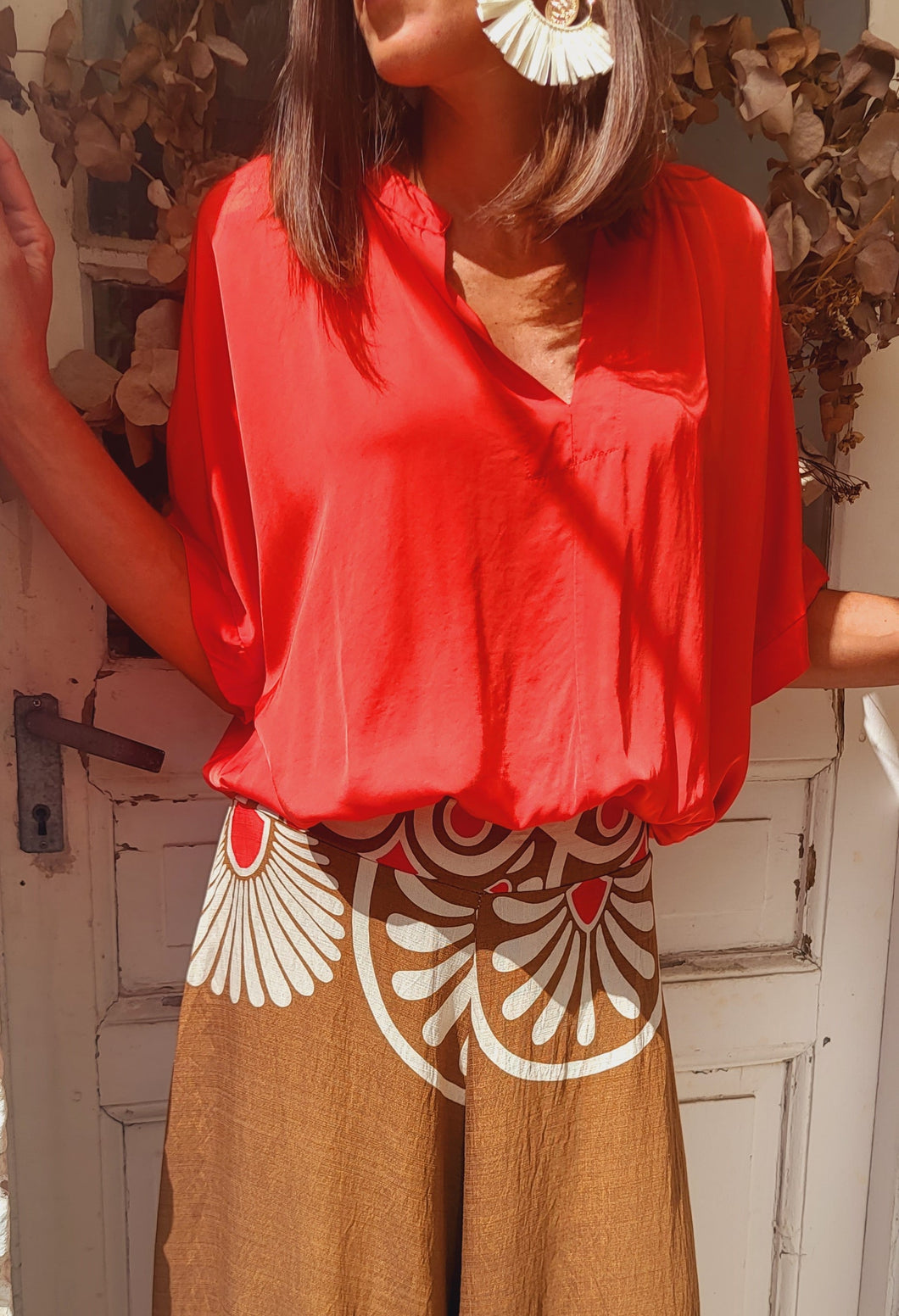 Top satiné rouge