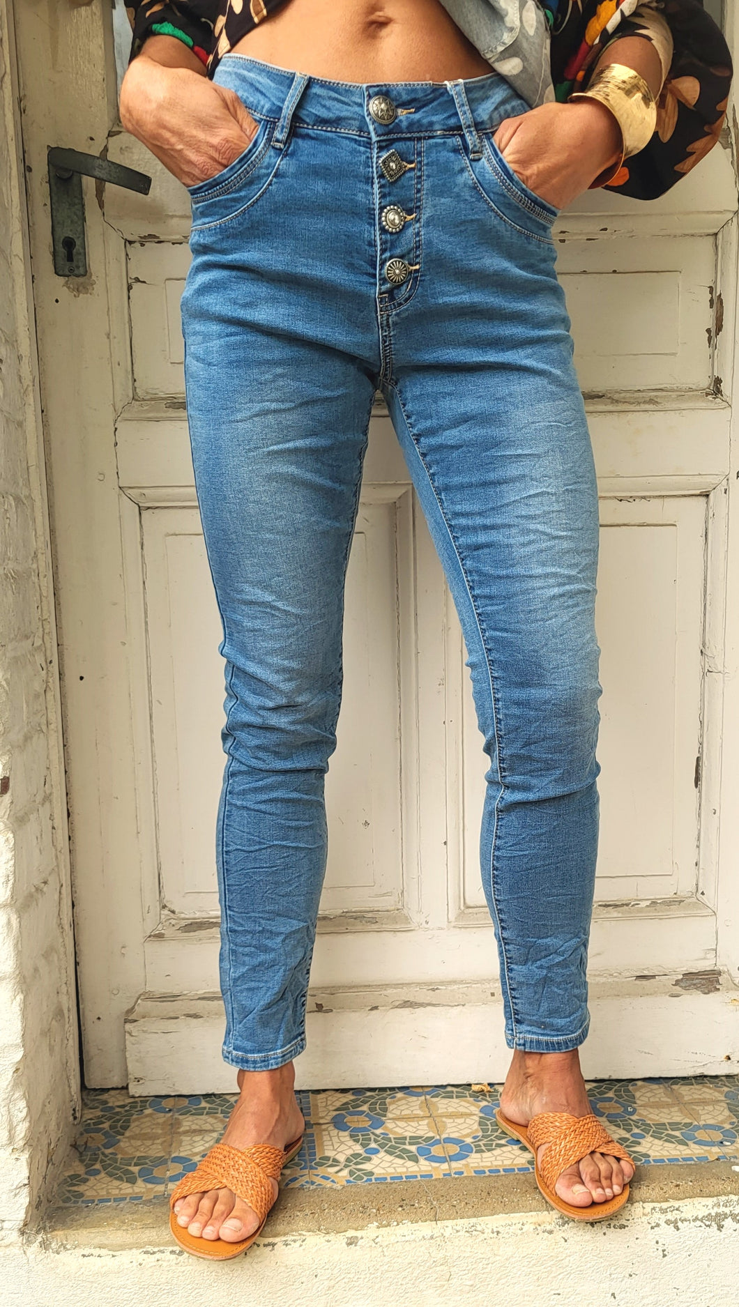 Jean 4 boutons bijoux