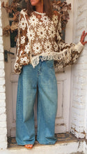 Charger l&#39;image dans la galerie, Pull flowers crochet Taupe
