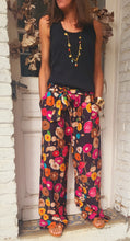 Charger l&#39;image dans la galerie, Pantalon flowers noir
