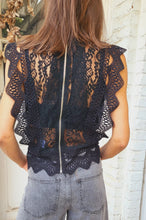 Charger l&#39;image dans la galerie, Top dentelle crochet zip
