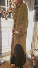 Charger l&#39;image dans la galerie, Gilet veste long Kaki / Noir / Gris

