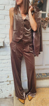 Charger l&#39;image dans la galerie, Pantalon tailleurs velours ras

