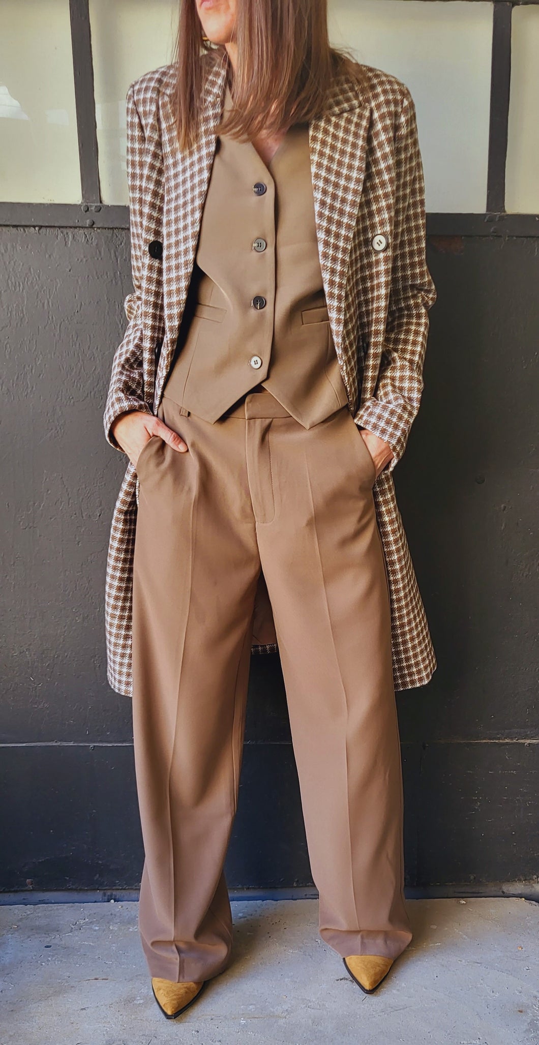 Pantalon tailleur moka