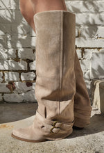 Charger l&#39;image dans la galerie, Bottes beige boucles
