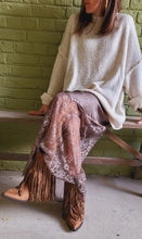 Charger l&#39;image dans la galerie, Pull loose cheminée Beige ou Noir
