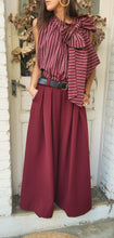 Charger l&#39;image dans la galerie, Pantalon large ceinturé Bordeaux
