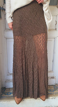 Charger l&#39;image dans la galerie, Jupe longue dentelle chocolat
