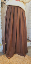 Charger l&#39;image dans la galerie, Pantalon large pinces chocolat

