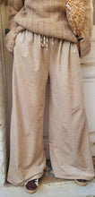 Charger l&#39;image dans la galerie, Pantalon velours ras Beige / Bordeaux / Vert bronze
