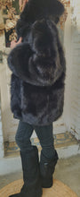 Charger l&#39;image dans la galerie, Blouson oversize capuche fourrure Beige / chocolat / Noir
