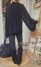 Charger l&#39;image dans la galerie, Tunique plissée noire ou beige
