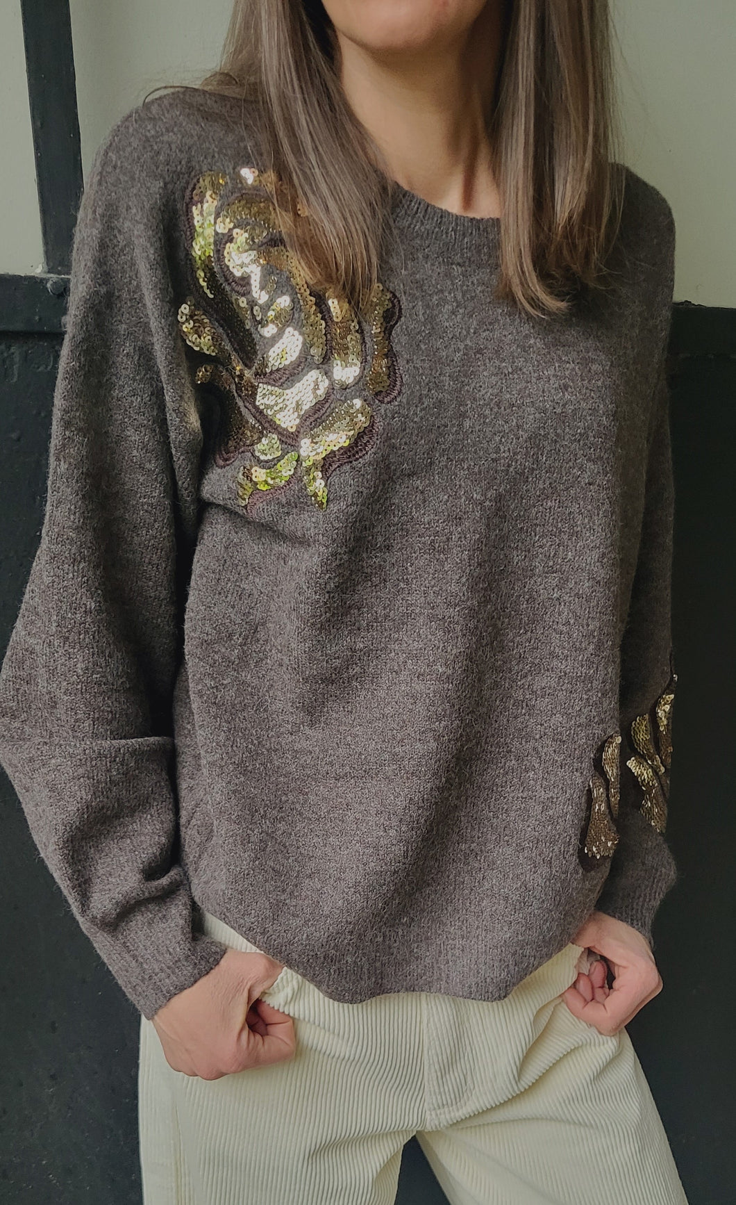 Pull chocolat sequins gold