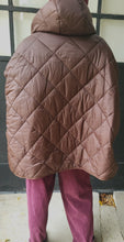 Charger l&#39;image dans la galerie, Manteau cape chocolat
