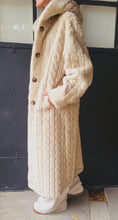Charger l&#39;image dans la galerie, Manteau capuche cocooning
