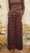 Charger l&#39;image dans la galerie, Pantalon carreaux chocolat ou Bordeaux
