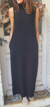 Charger l&#39;image dans la galerie, Robe longue tube noire
