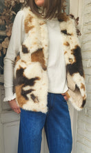 Charger l&#39;image dans la galerie, Gilet vache fausse fourrure
