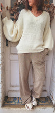 Charger l&#39;image dans la galerie, Pull tout doux écru
