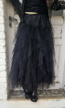 Charger l'image dans la galerie, Jupon long tulle noir
