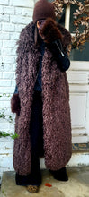 Charger l'image dans la galerie, Veste longue poils frisés Noire
