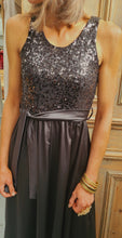 Charger l'image dans la galerie, Robe longue satin sequins
