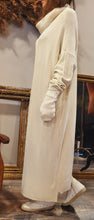 Charger l'image dans la galerie, Robe longue maille Ecru ou Noir

