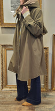 Charger l'image dans la galerie, Trench sport chic Kaki ou Beige

