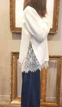 Charger l'image dans la galerie, Pull maille tout doux dentelle
