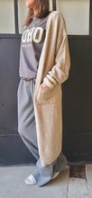 Charger l'image dans la galerie, Gilet long beige ou noir

