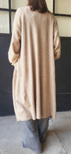 Charger l'image dans la galerie, Gilet long beige ou noir
