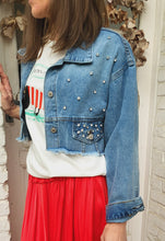 Charger l'image dans la galerie, Veste jean courte strass
