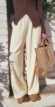 Charger l'image dans la galerie, Pantalon fluide écru

