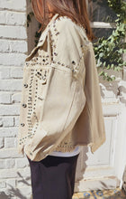 Charger l'image dans la galerie, Veste clou beige
