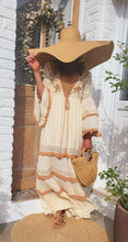 Charger l'image dans la galerie, Robe bohême perles beige camel
