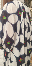 Charger l'image dans la galerie, Chemise longue miroirs noir blanc
