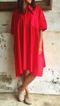 Charger l'image dans la galerie, Robe courte oversize rouge ou camel
