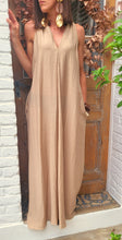 Charger l'image dans la galerie, Robe longue beige
