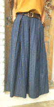 Charger l'image dans la galerie, Pantalon large marine rayé camel
