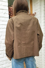 Charger l'image dans la galerie, Trench court kaki

