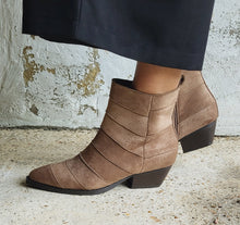 Charger l'image dans la galerie, Boots taupe
